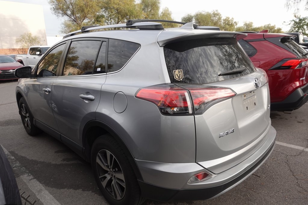 2018 Toyota RAV4 Adventure XLE photo 3