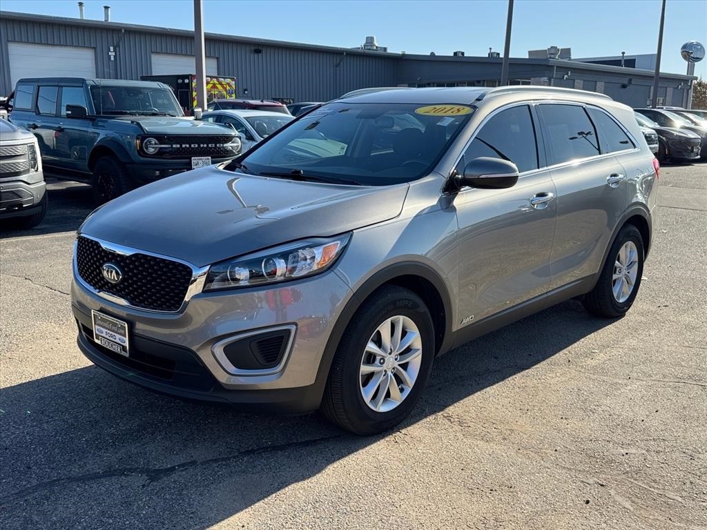 2018 Kia Sorento LX photo 2
