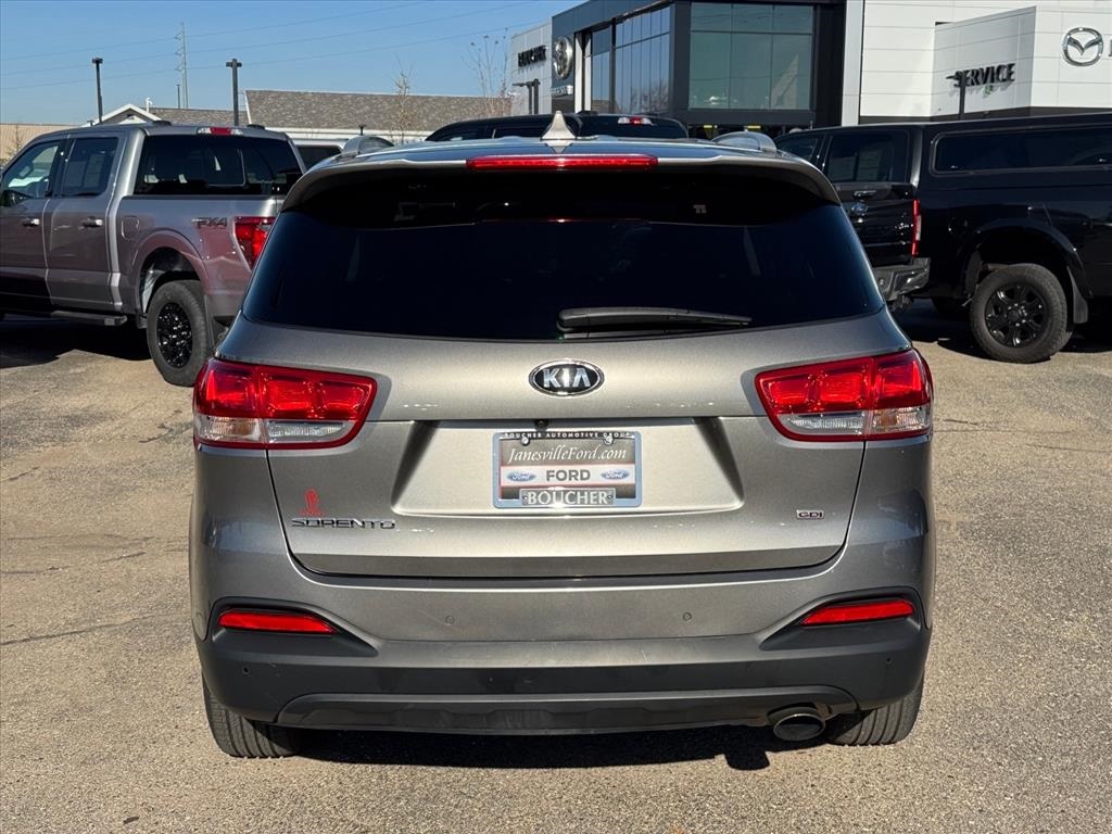 2018 Kia Sorento LX photo 4