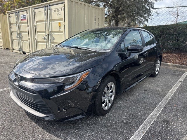 2025 Toyota Corolla LE's photo