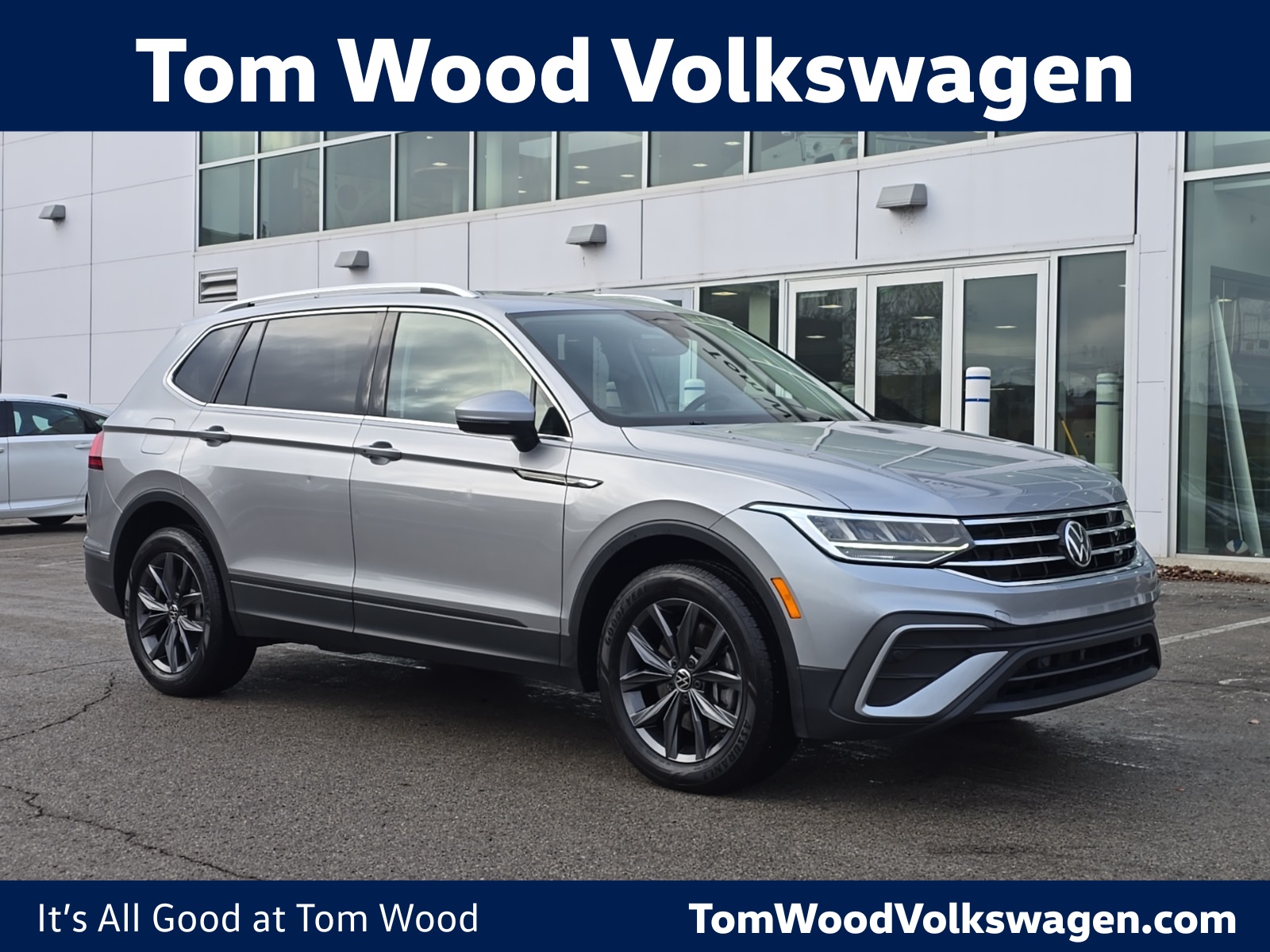 used 2022 Volkswagen Tiguan car, priced at $23,000