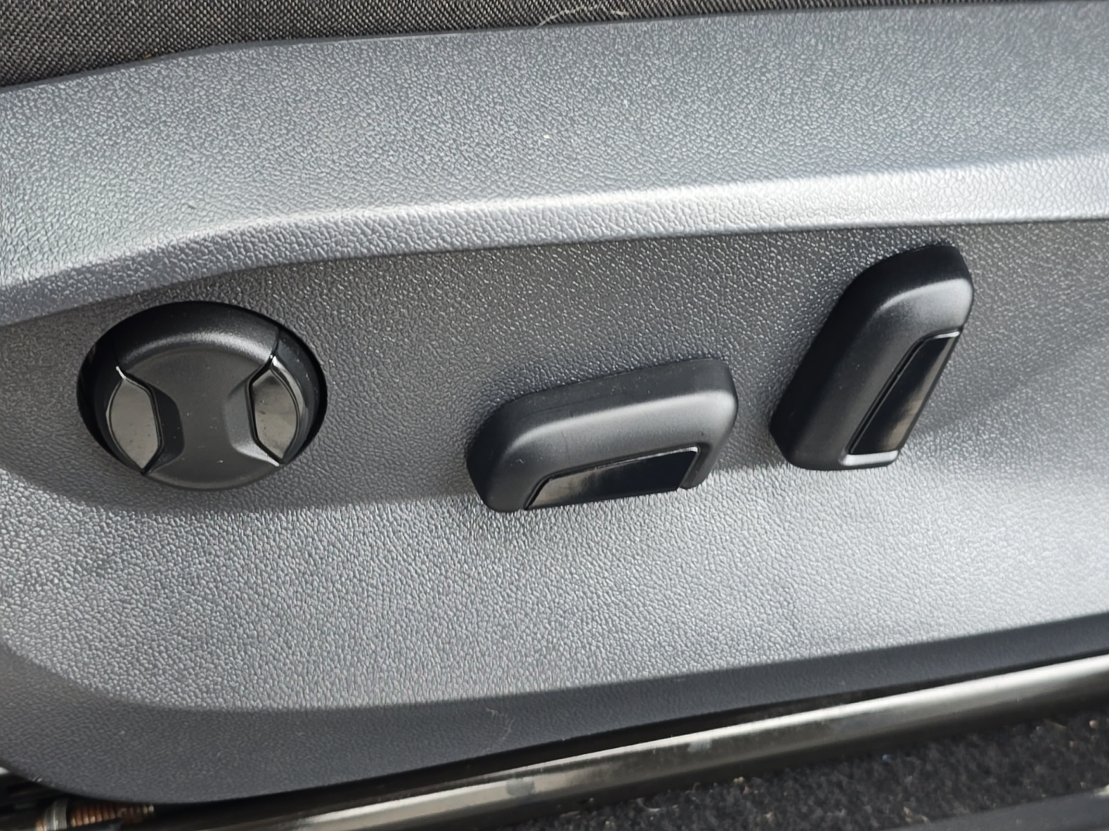 used 2022 Volkswagen Tiguan car, priced at $21,200