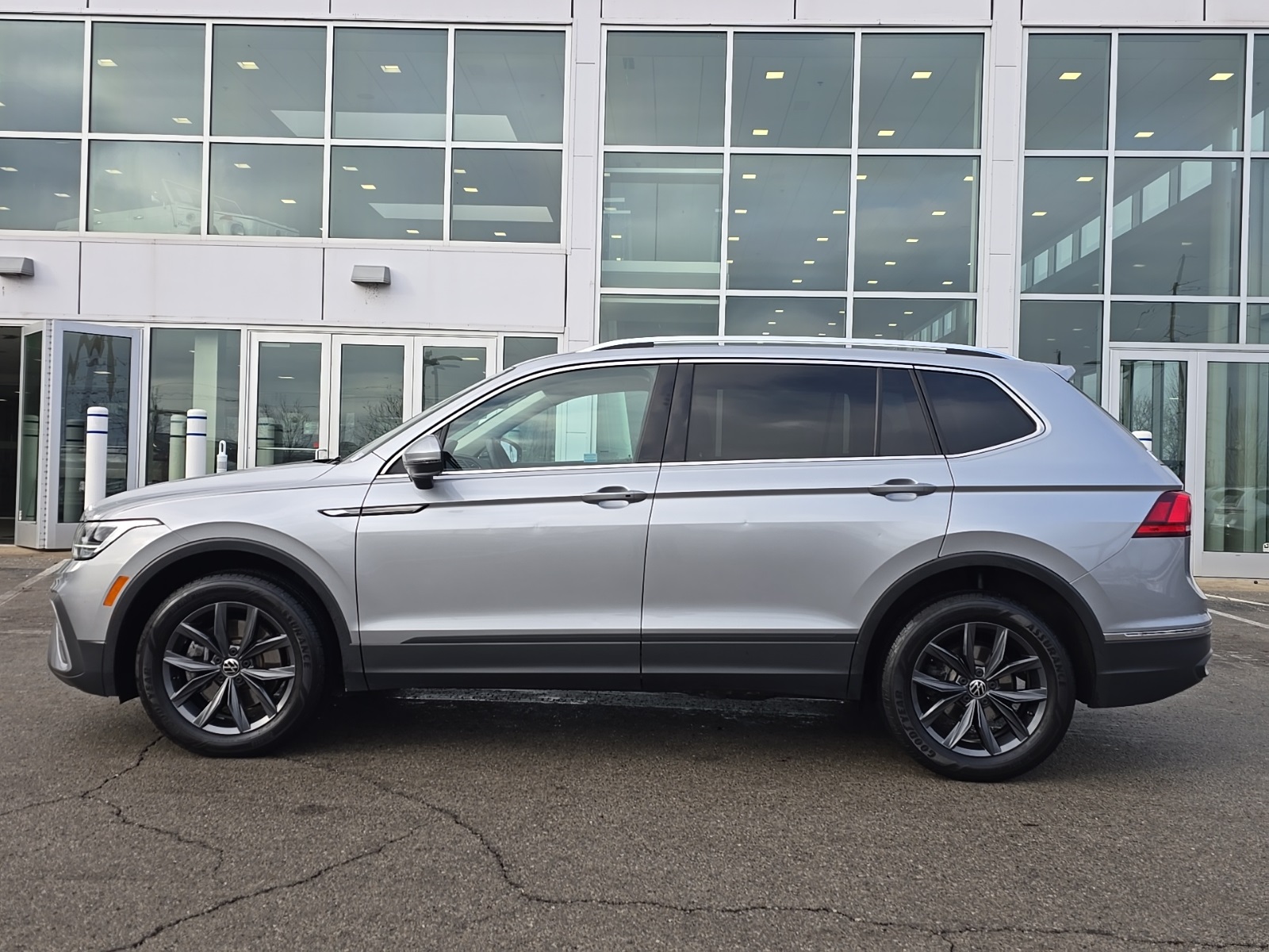 used 2022 Volkswagen Tiguan car, priced at $21,200