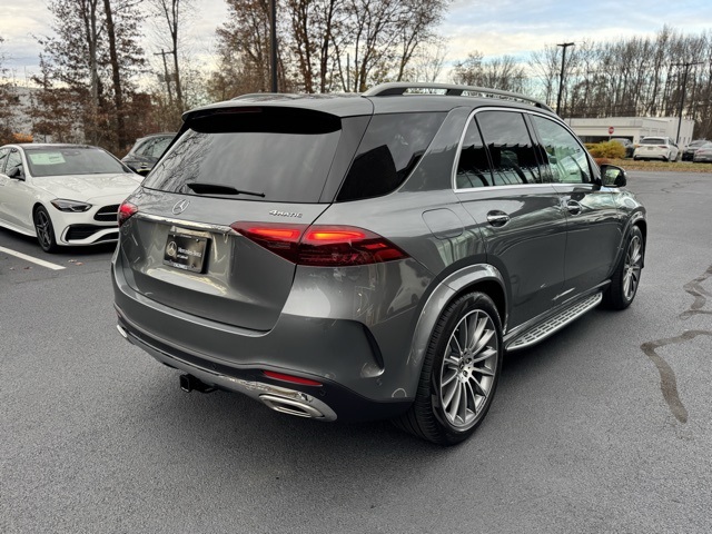 2026 Mercedes Benz GLE 580 4MATIC photo 2