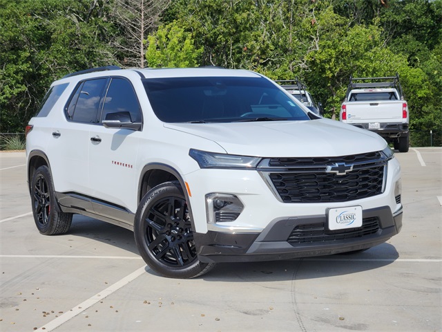 2023 Summit White Chevrolet Traverse Premier FWD SUV