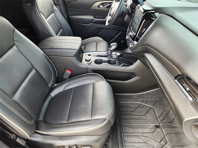 2023 Summit White Chevrolet Traverse Premier FWD SUV