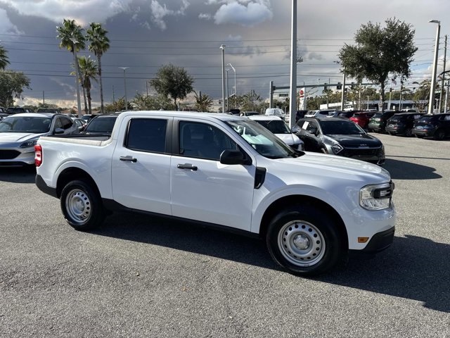2023 Ford Maverick XL's photo