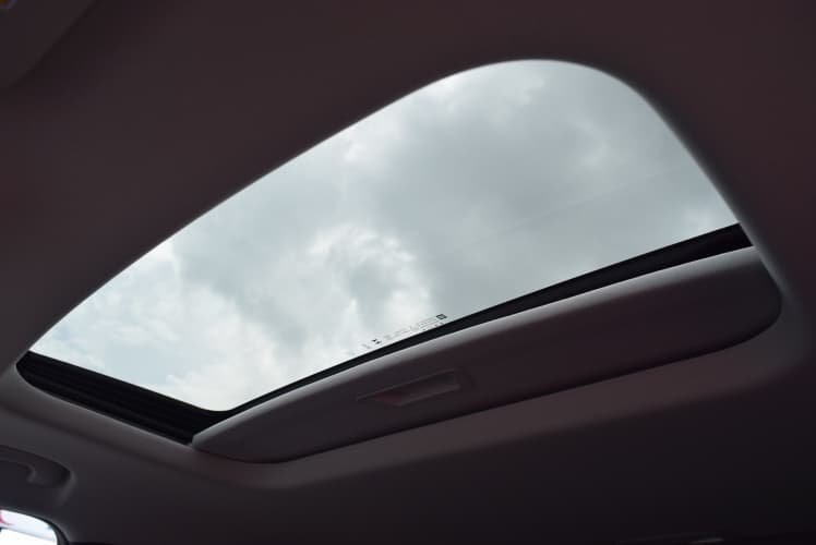 2025 Summit White Chevrolet Trax ACTIV FWD SUV