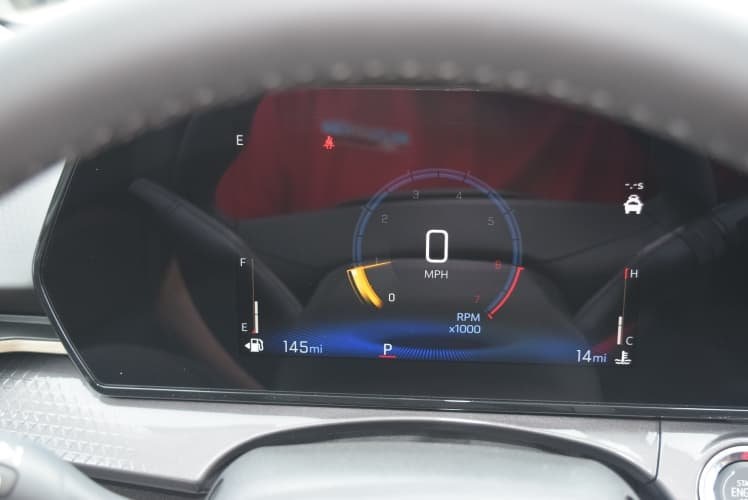2025 Summit White Chevrolet Trax ACTIV FWD SUV