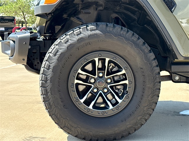 2025 Jeep Wrangler Rubicon X photo 4