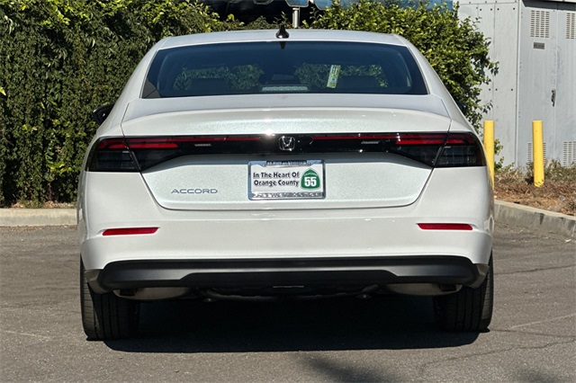 2025 Honda Accord SE photo 5