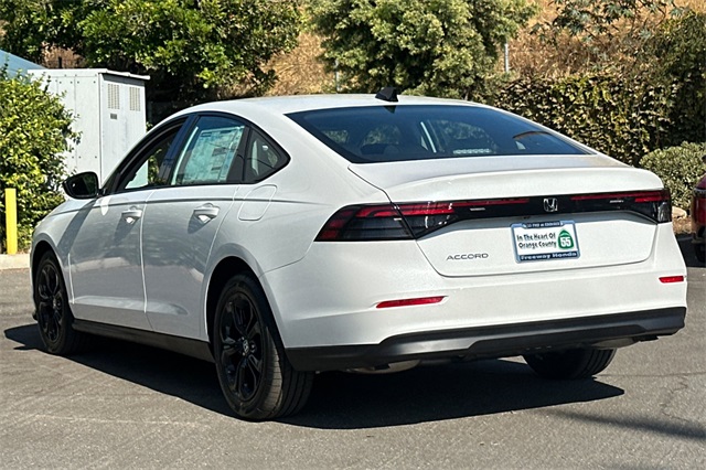 2025 Honda Accord SE photo 6