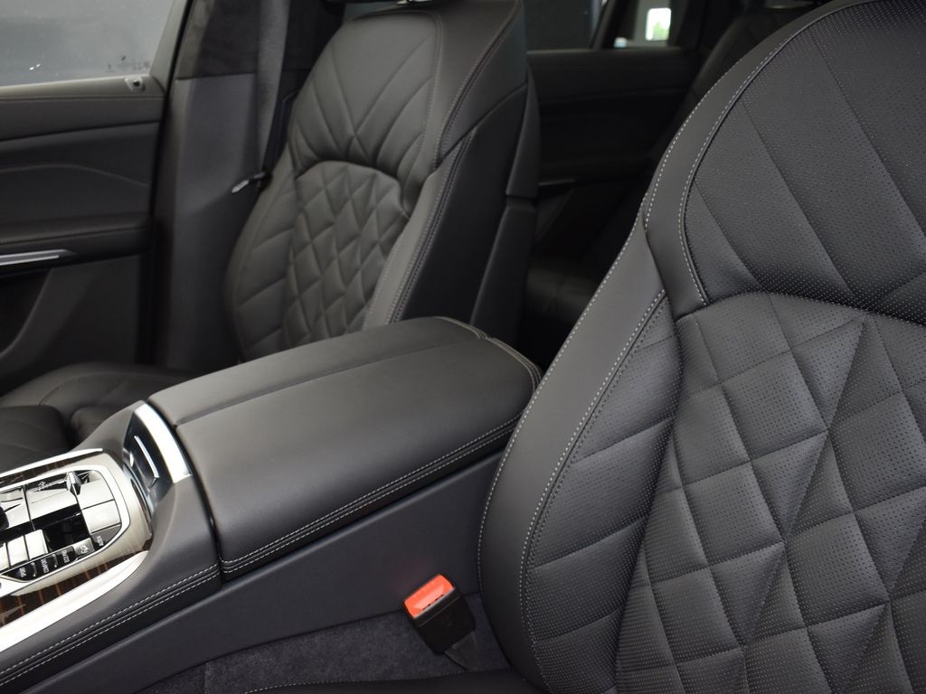 2026 Dravit Gray Metallic BMW X7 xDrive40i AWD SUV