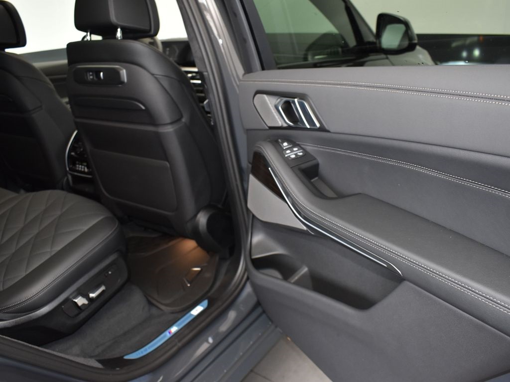 2026 Dravit Gray Metallic BMW X7 xDrive40i AWD SUV