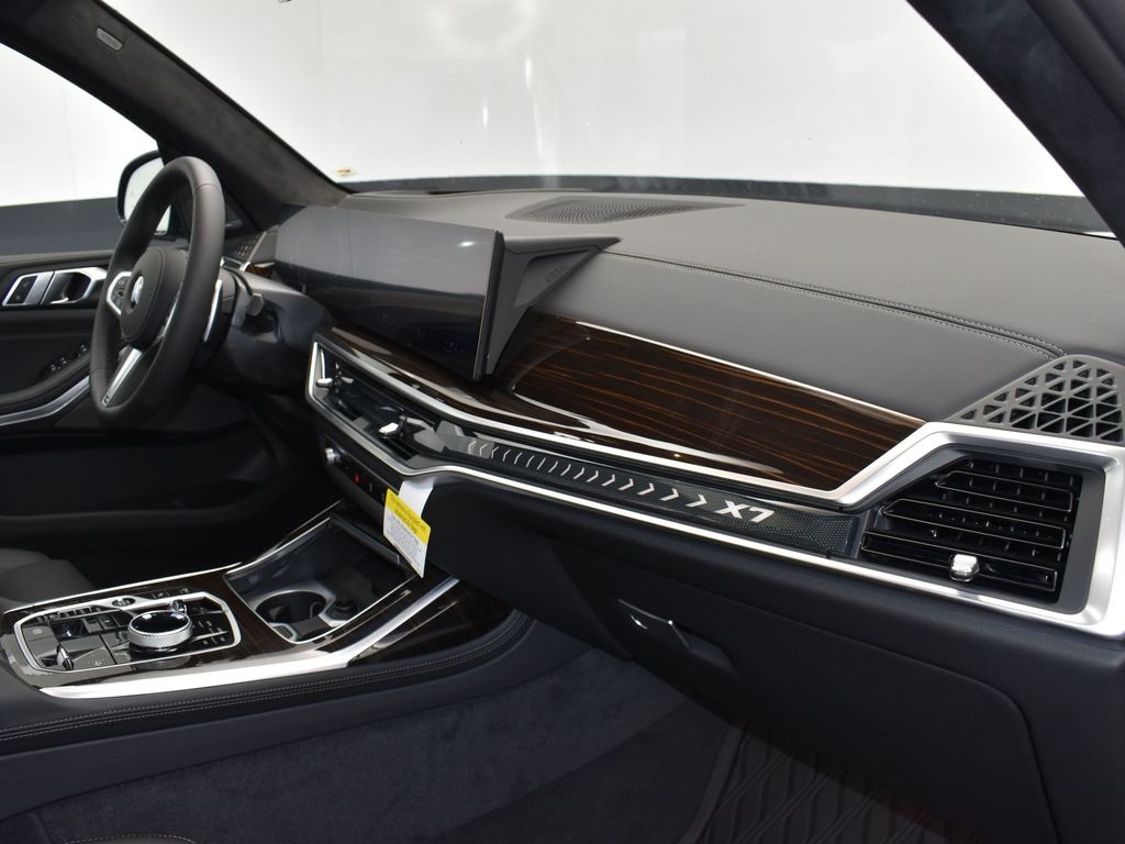 2026 Dravit Gray Metallic BMW X7 xDrive40i AWD SUV