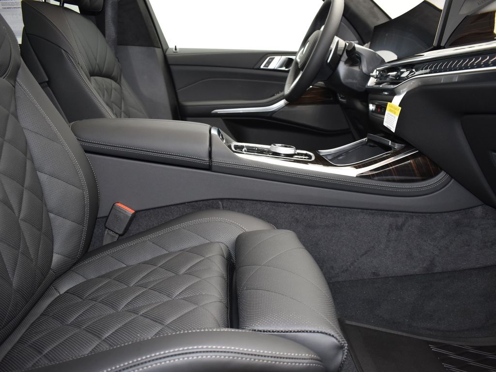 2026 Dravit Gray Metallic BMW X7 xDrive40i AWD SUV