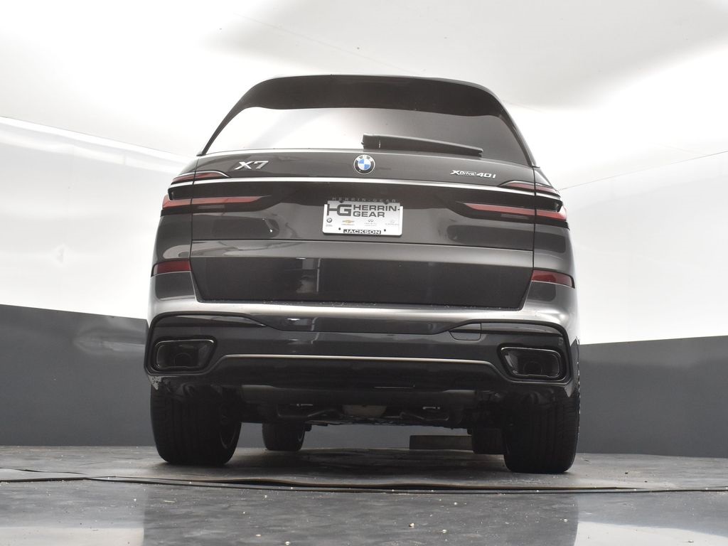 2026 Dravit Gray Metallic BMW X7 xDrive40i AWD SUV