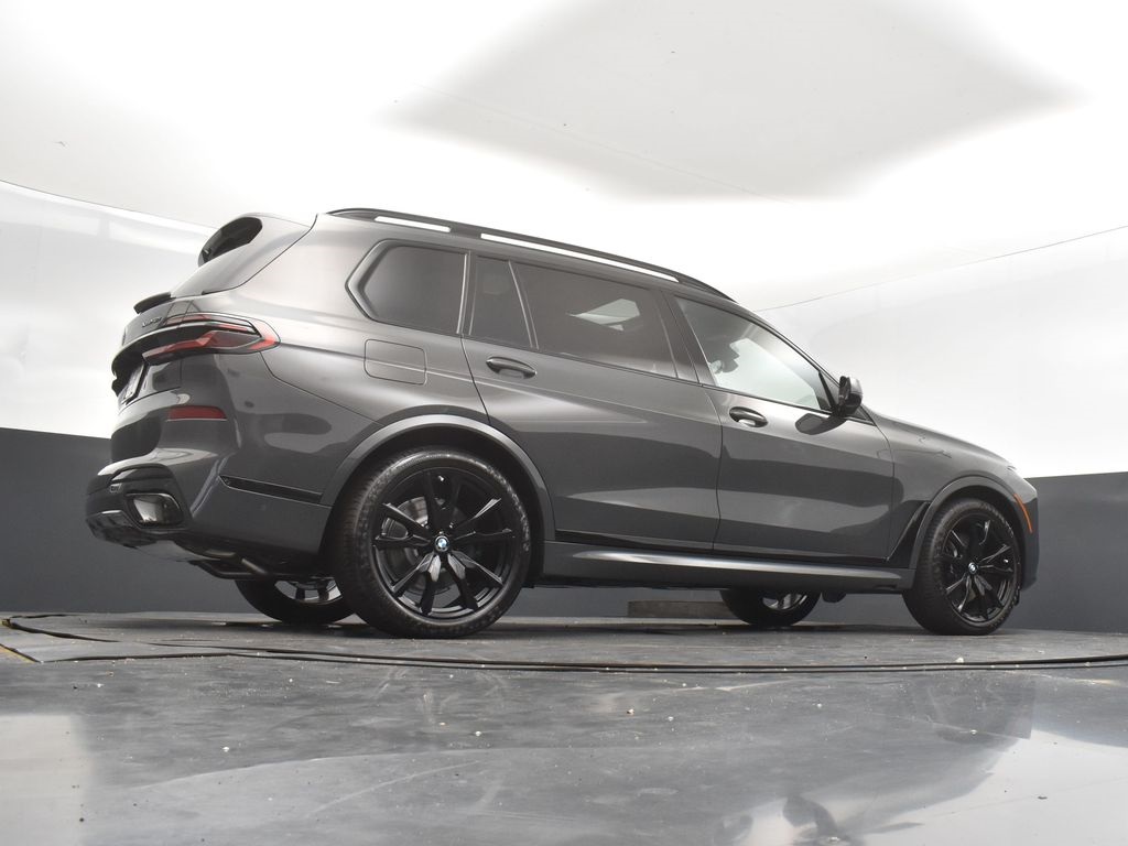 2026 Dravit Gray Metallic BMW X7 xDrive40i AWD SUV