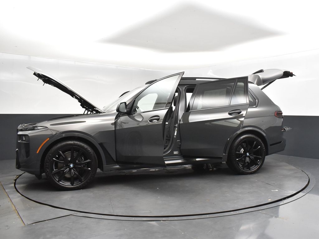 2026 Dravit Gray Metallic BMW X7 xDrive40i AWD SUV