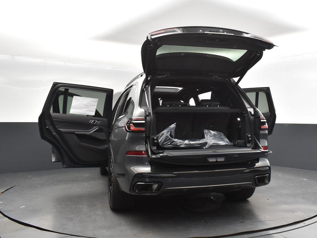 2026 Dravit Gray Metallic BMW X7 xDrive40i AWD SUV