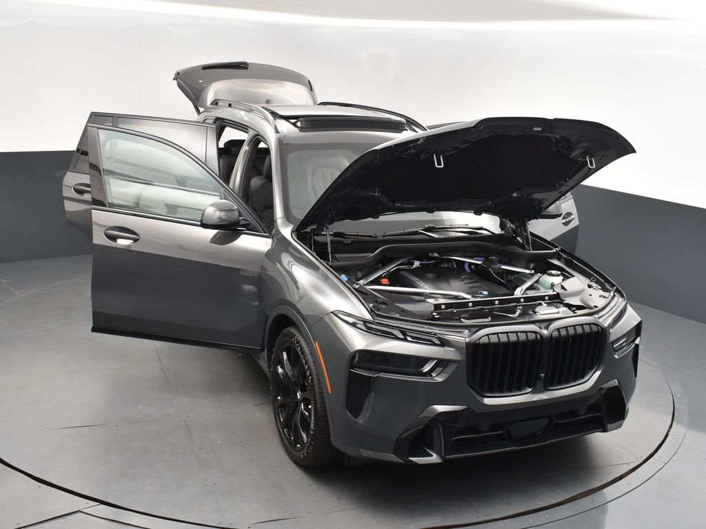 2026 Dravit Gray Metallic BMW X7 xDrive40i AWD SUV