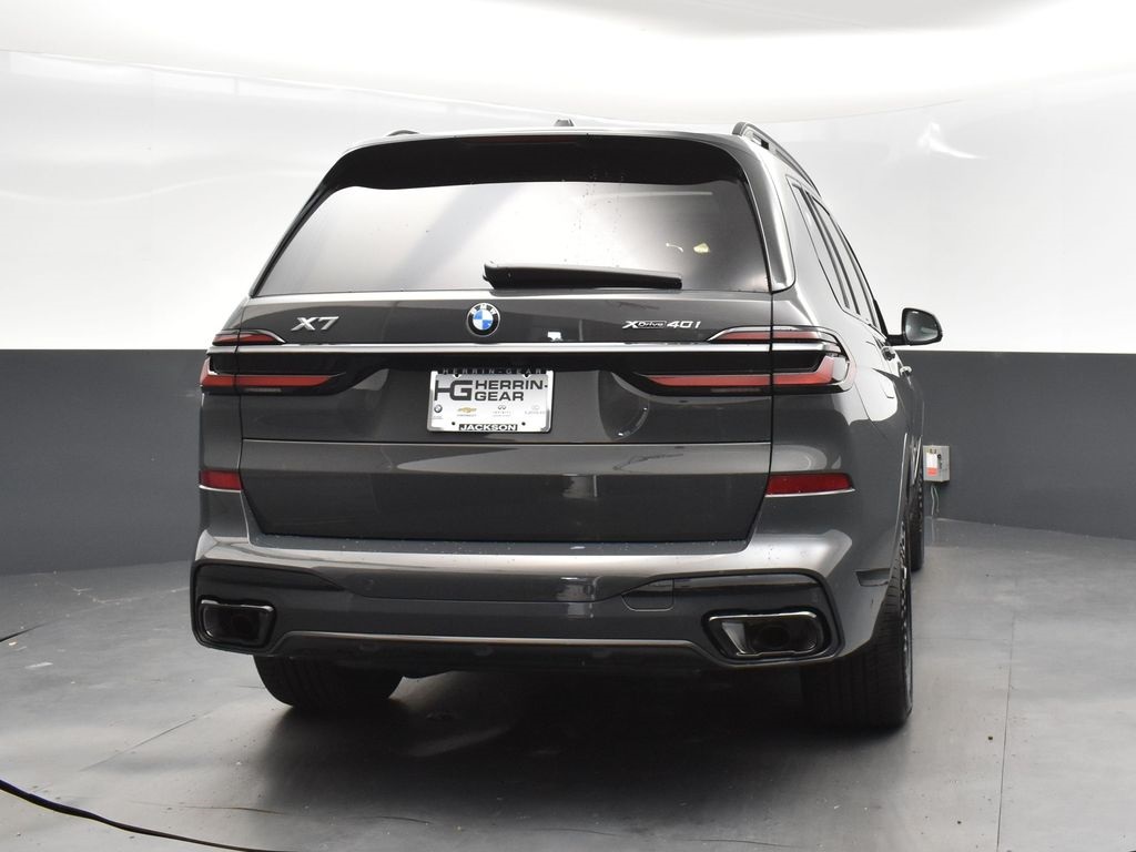 2026 Dravit Gray Metallic BMW X7 xDrive40i AWD SUV