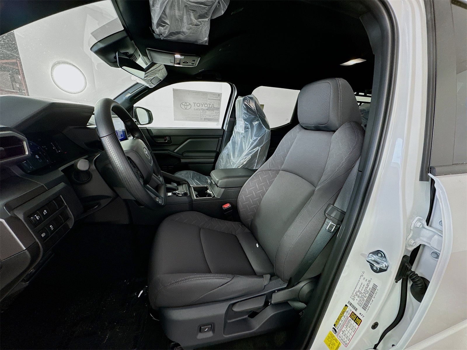 2025 Toyota Tacoma SR5 Double Cab photo 10