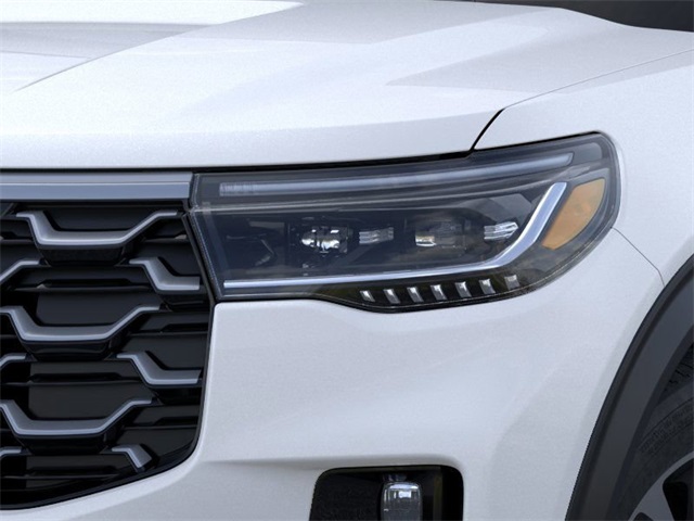 2025 Star White Metallic Tri-Coat Ford Explorer Platinum 4X4 SUV