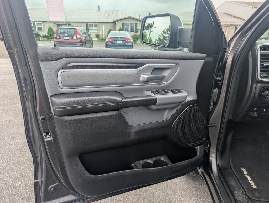 2021 Granite Crystal Metallic Clearcoat Ram 1500 Big Horn/Lone Star 4X4 Truck