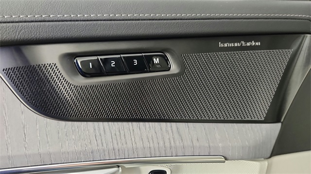 new 2026 Volvo XC90 Plug-In Hybrid car, priced at $85,690