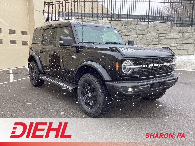 2025 Ford Bronco 4-Door Outer Banks's photo