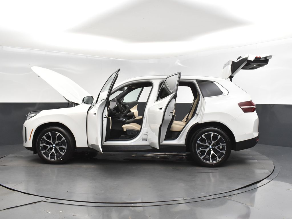 2025 Alpine White BMW X3 30 xDrive AWD SUV