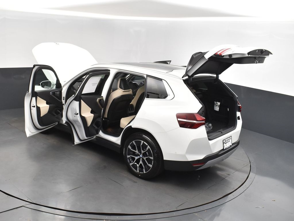 2025 Alpine White BMW X3 30 xDrive AWD SUV