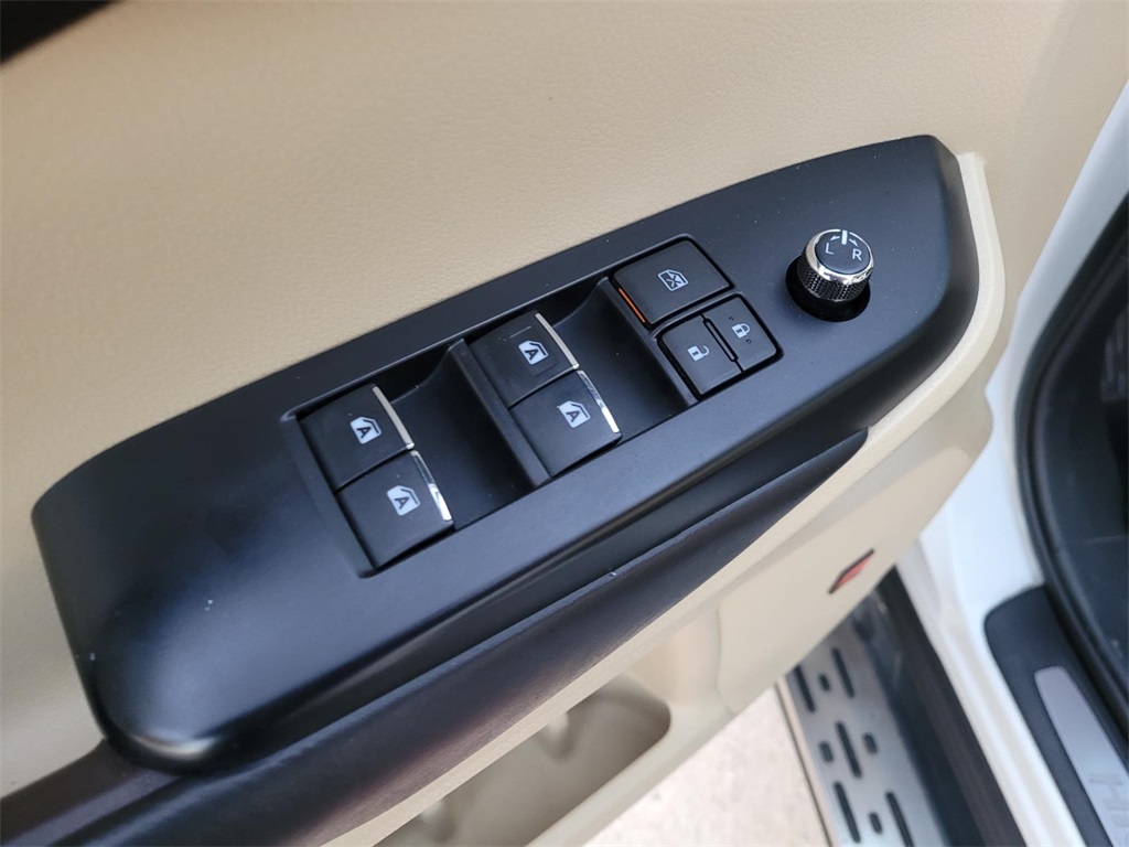 used 2019 Toyota Highlander car, priced at $19,500