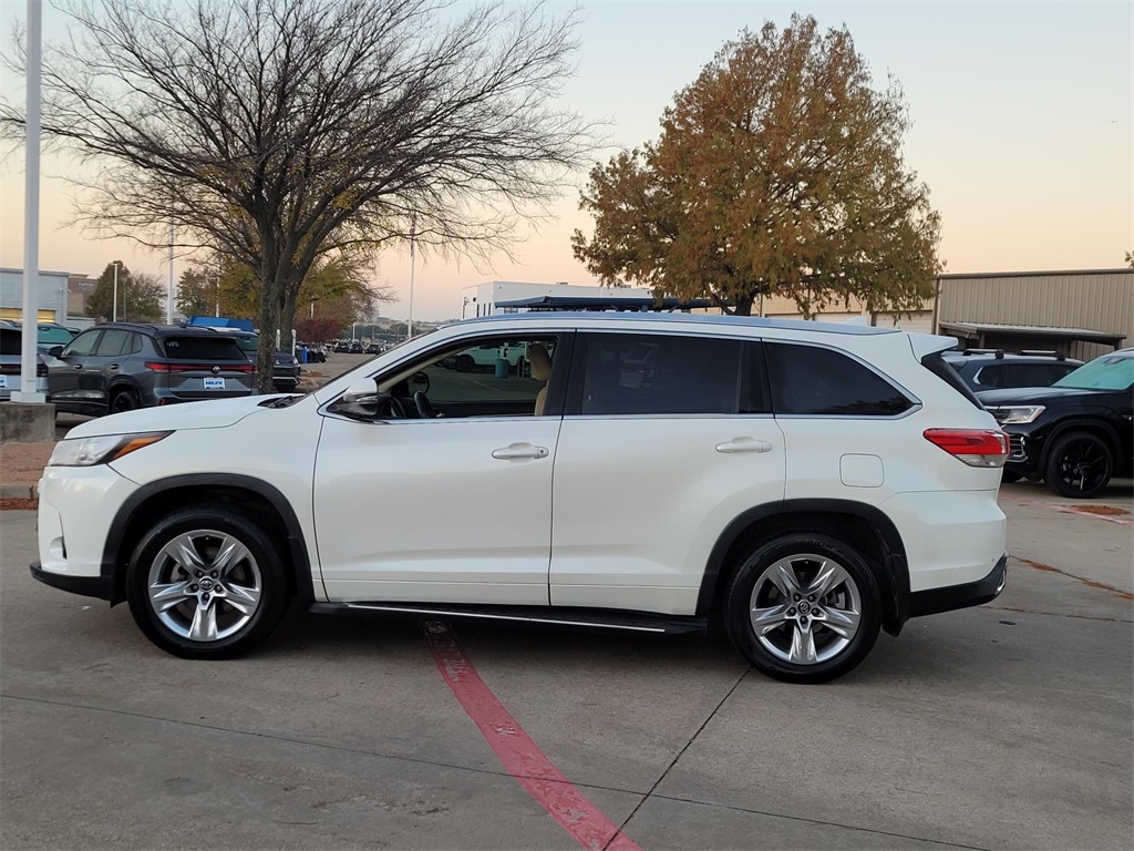 used 2019 Toyota Highlander car, priced at $19,500