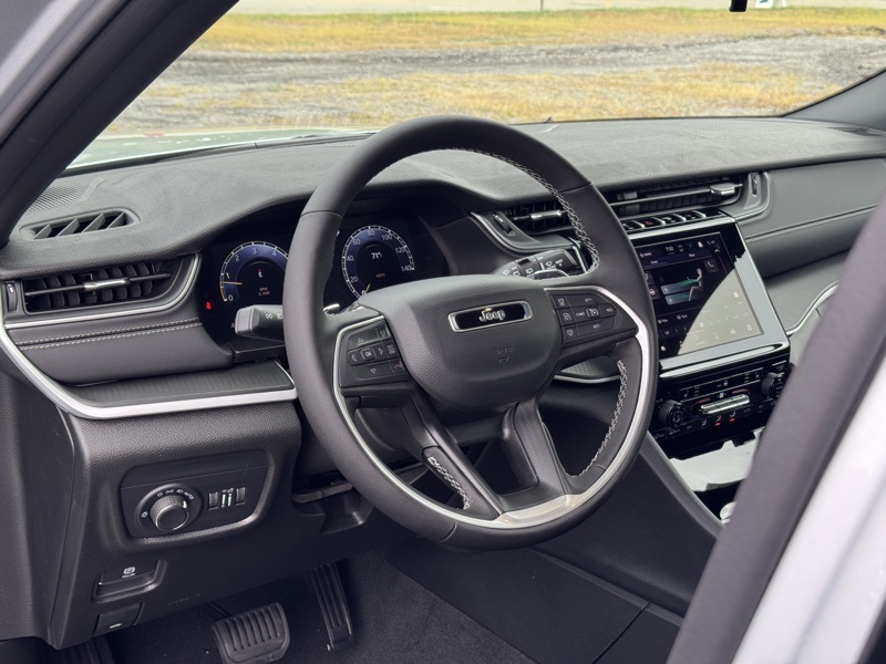 New 2025 Jeep Grand Cherokee L SUV