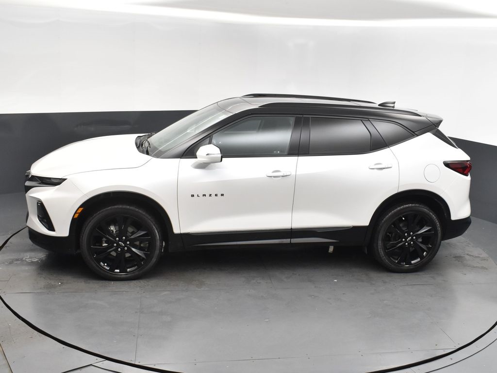 2022 Iridescent Pearl Tricoat Chevrolet Blazer RS FWD SUV