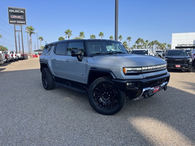 2026 GMC HUMMER EV 2X's photo