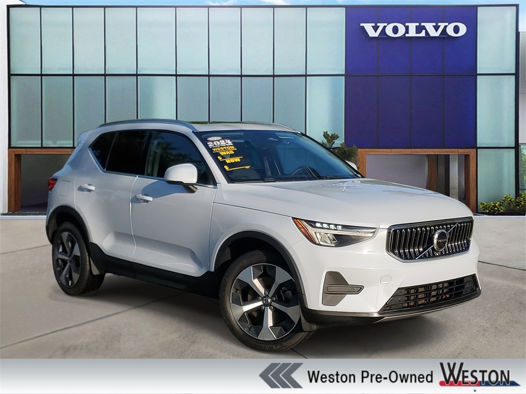 used 2024 Volvo XC40 car, priced at $27,495