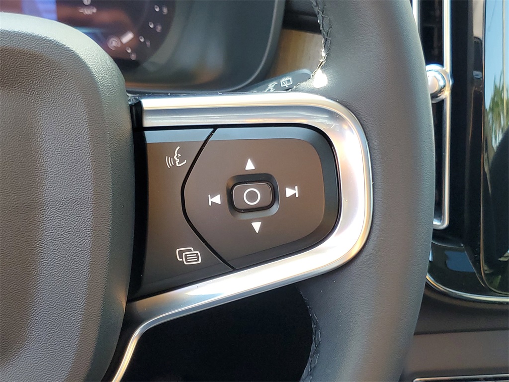 used 2024 Volvo XC40 car, priced at $27,495