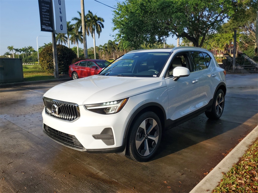 used 2024 Volvo XC40 car, priced at $27,495
