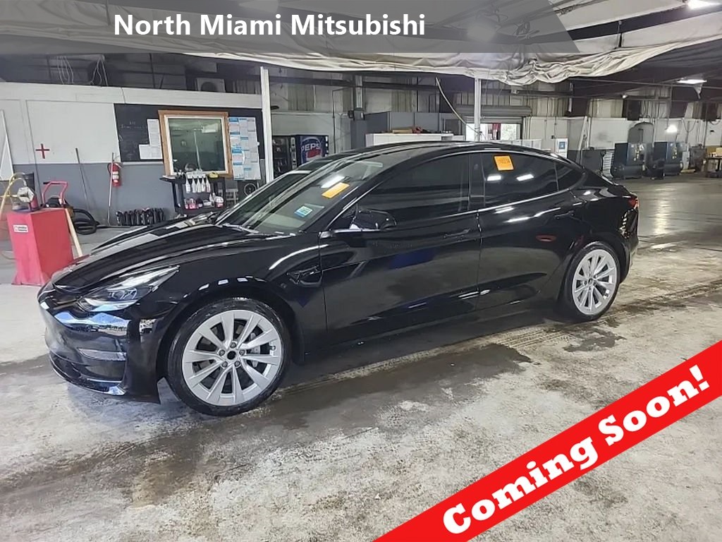 2023 Tesla Model 3 Base's photo