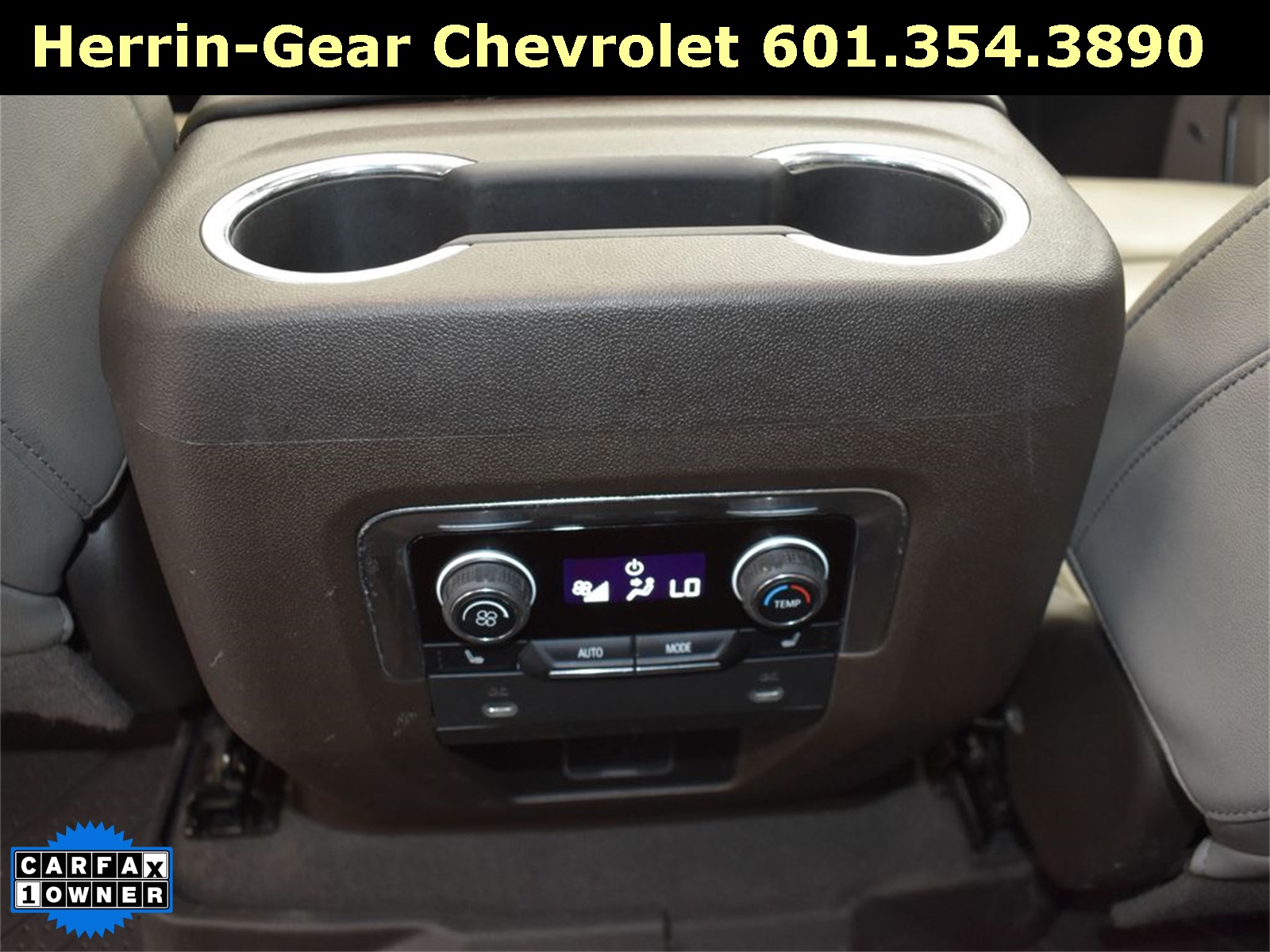 2022 Iridescent Pearl Tricoat Chevrolet Suburban LT RWD SUV