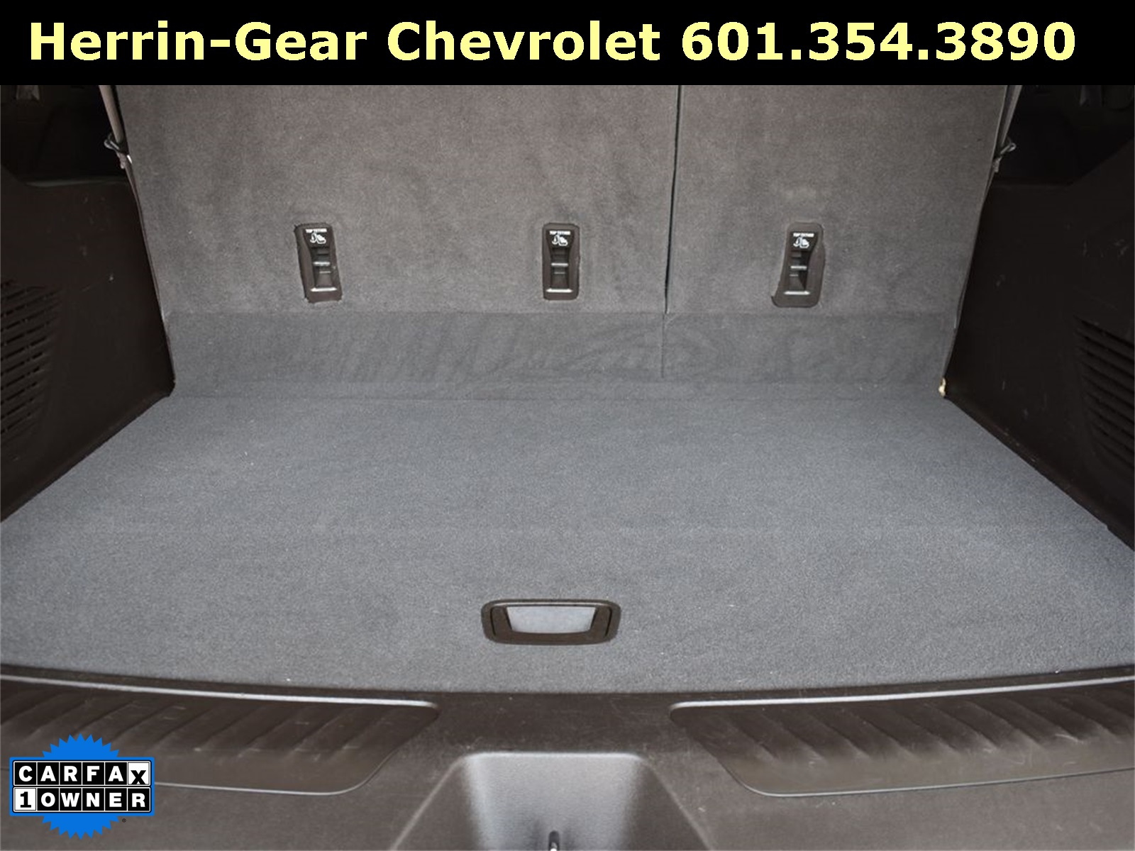 2022 Iridescent Pearl Tricoat Chevrolet Suburban LT RWD SUV