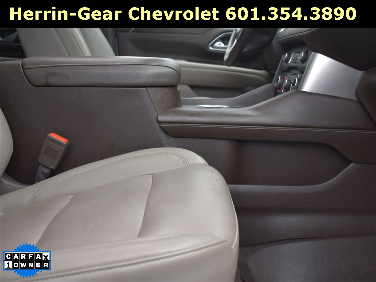 2022 Iridescent Pearl Tricoat Chevrolet Suburban LT RWD SUV