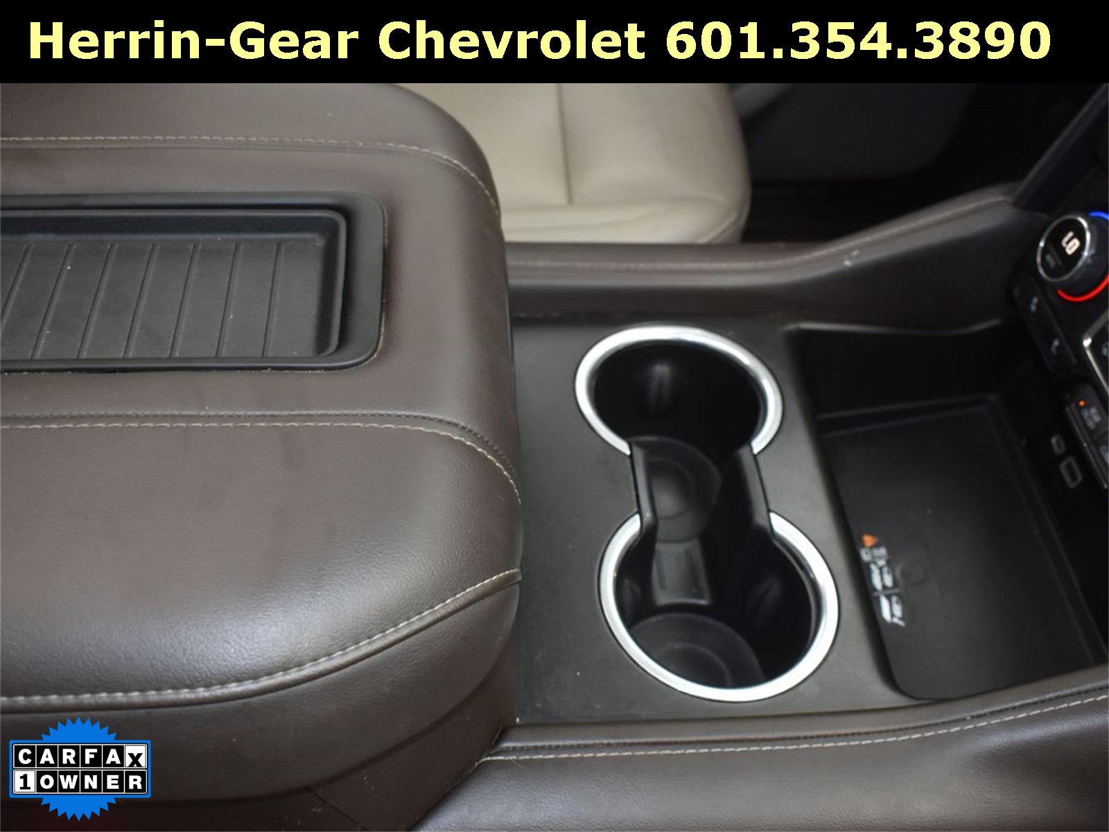 2022 Iridescent Pearl Tricoat Chevrolet Suburban LT RWD SUV