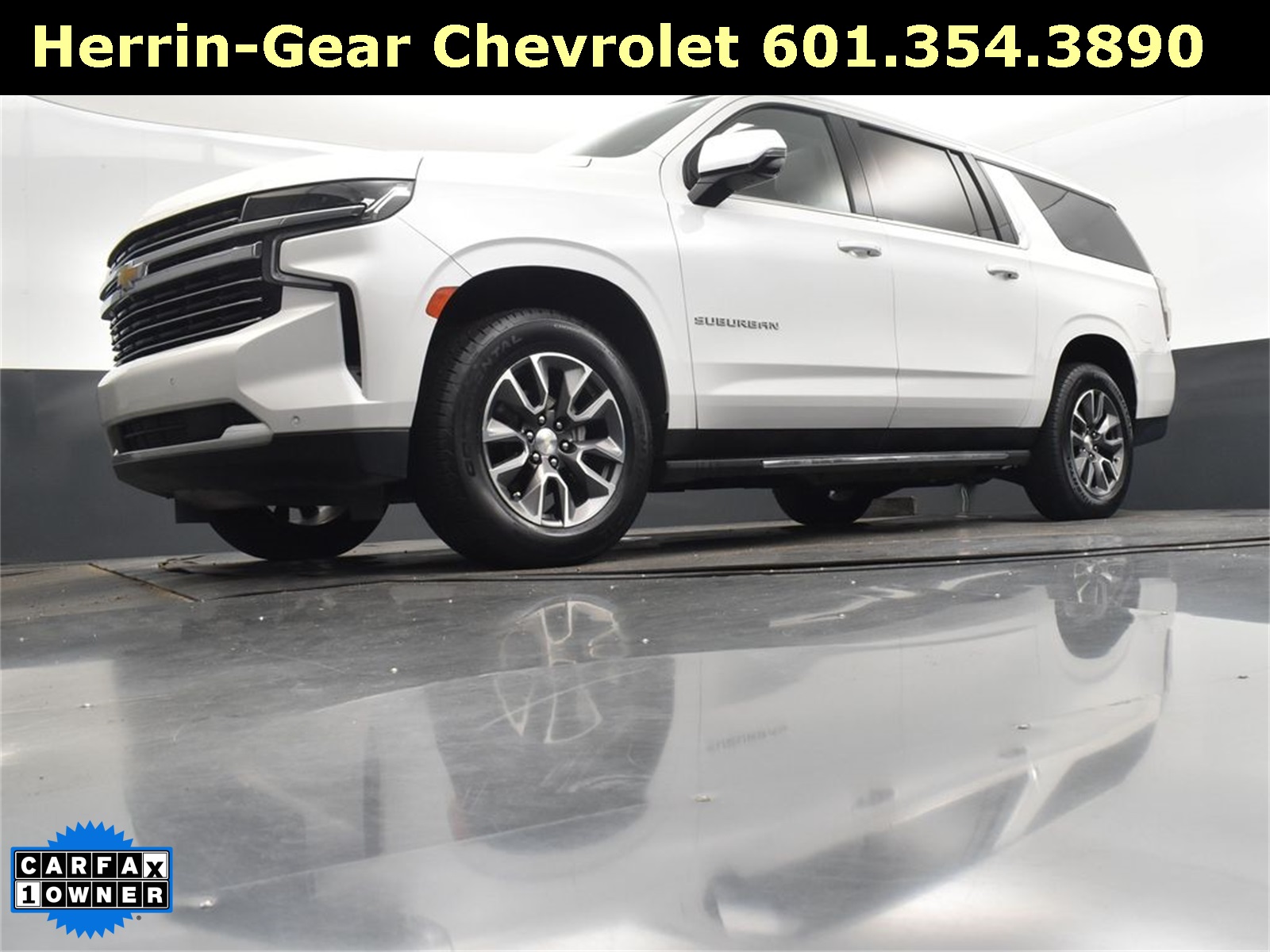 2022 Iridescent Pearl Tricoat Chevrolet Suburban LT RWD SUV