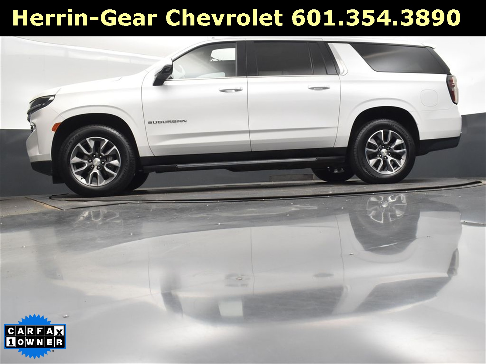 2022 Iridescent Pearl Tricoat Chevrolet Suburban LT RWD SUV