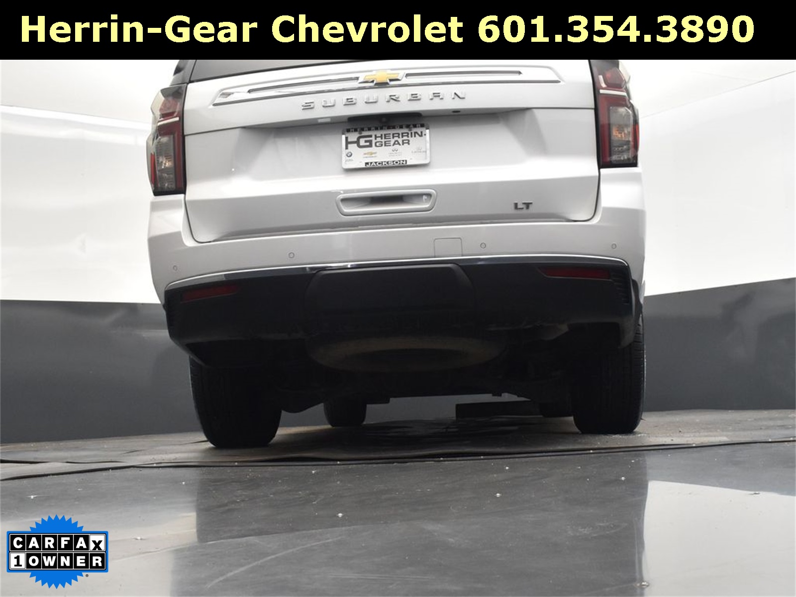2022 Iridescent Pearl Tricoat Chevrolet Suburban LT RWD SUV