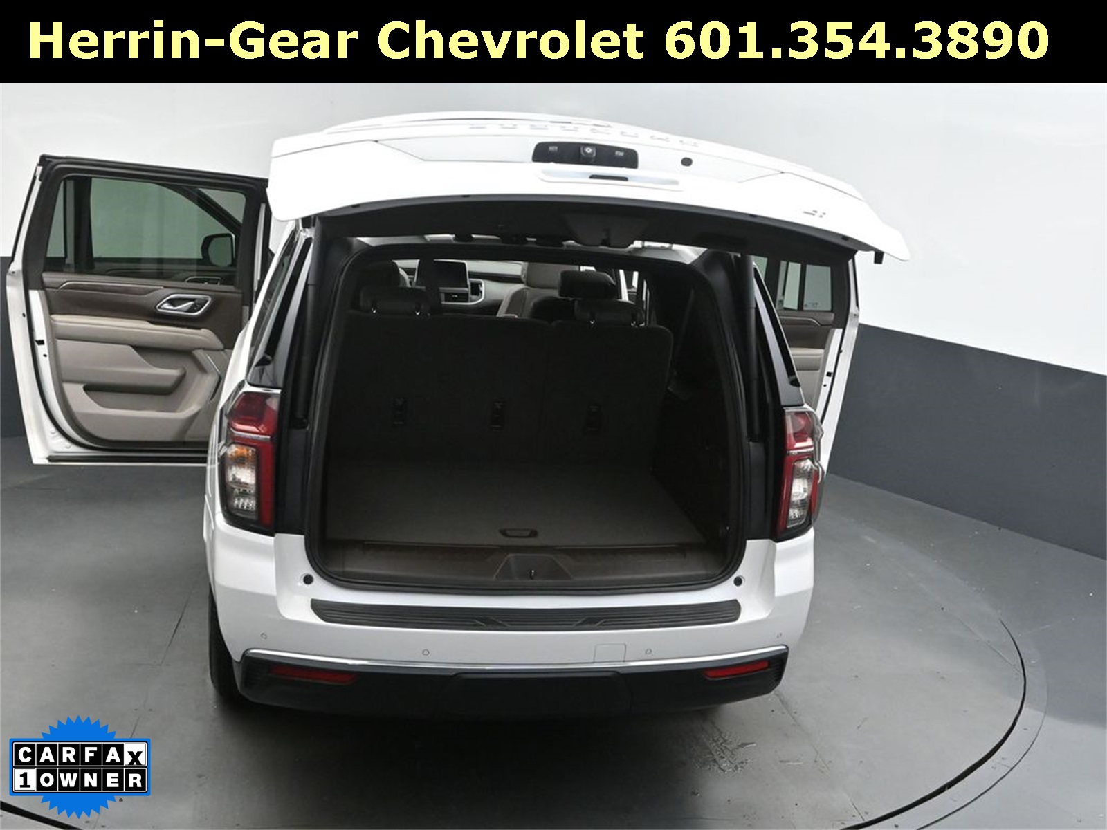2022 Iridescent Pearl Tricoat Chevrolet Suburban LT RWD SUV